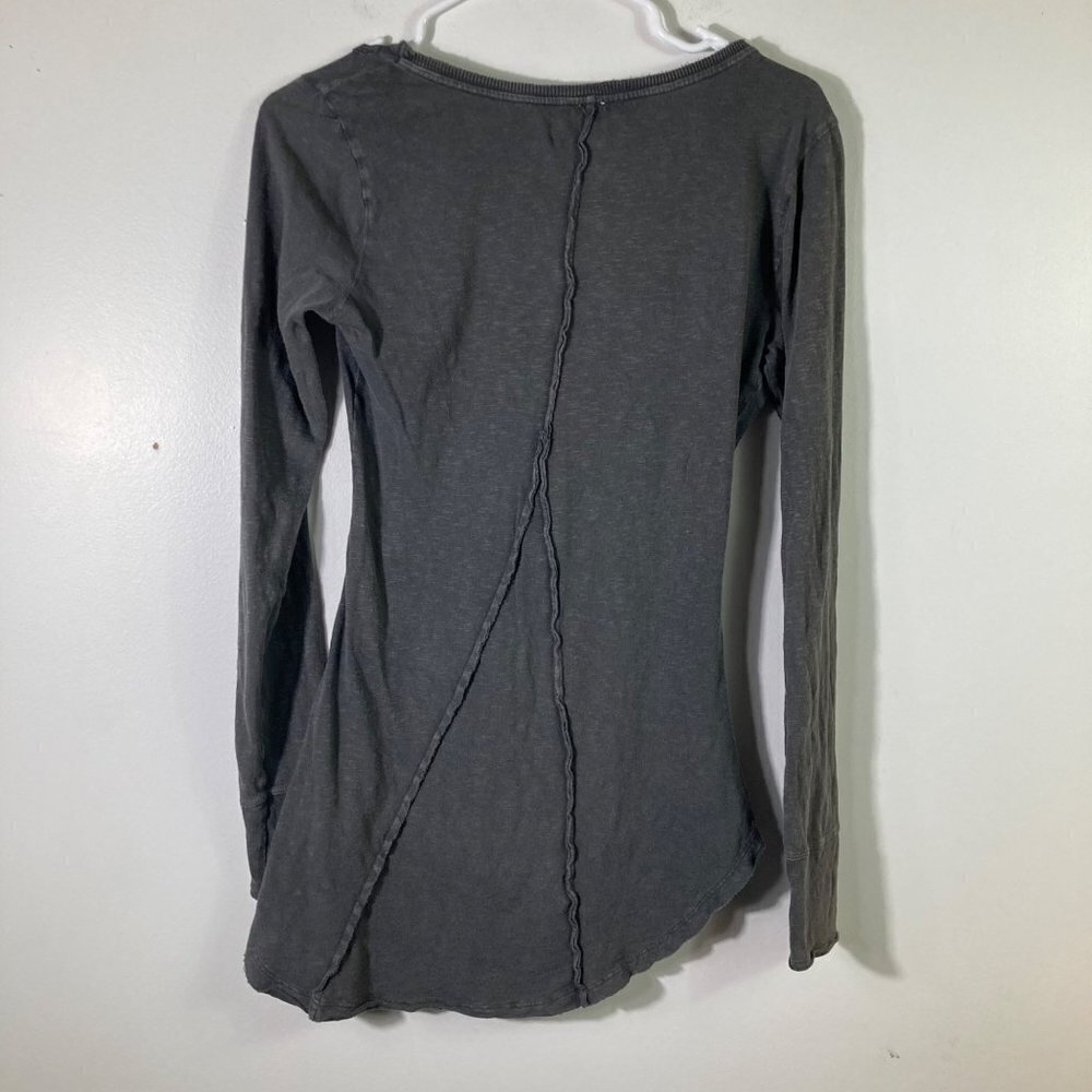 Womens We The Free Lace Button Boho V Neck Top Distressed Gray S - Picture 2 of 10